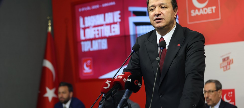 ARIKAN, SAADET İL BAŞKANLARI TOPLANTISINDA KONUŞTU SAADET LİDERİ ARIKAN’DAN “ÇETE KUBBE” ÖNERİSİ!