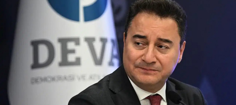 Babacan: “KHK meselesiyle alakalı Türkiye'de gelmiş geçmiş en kapsamlı hukuk çözümü bizde”