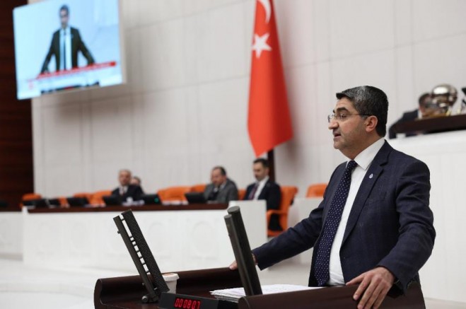 DEVA Partili Ekmen: Trafik Kanunu’ndaki fahiş cezalardan vazgeçin