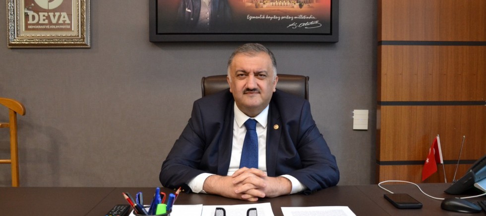 DEVA Partili Karal’dan Kurban Bayramı mesajı: “Kurban, yalnızca bir hayvanın adı değil; insanın insana ve Yaradan’a yakınlaşma çağrısıdır”