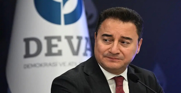 Babacan: “KHK meselesiyle alakalı Türkiye'de gelmiş geçmiş en kapsamlı hukuk çözümü bizde”
