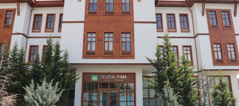HÜDA PAR’dan Kurban Bayramı mesajı: “Bayramlar, kardeşliğin ve paylaşmanın zirveye ulaştığı zamanlardır”