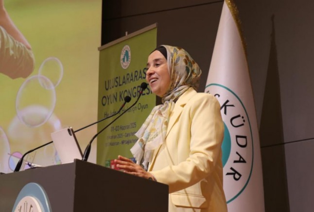 İstanbul Milletvekili Elif Esen, Uluslararası Oyun Kongresi’nde konuştu: “Çocuk Hareketi, çocuklardan öğrenmeye ve birlikte üretmeye davettir”