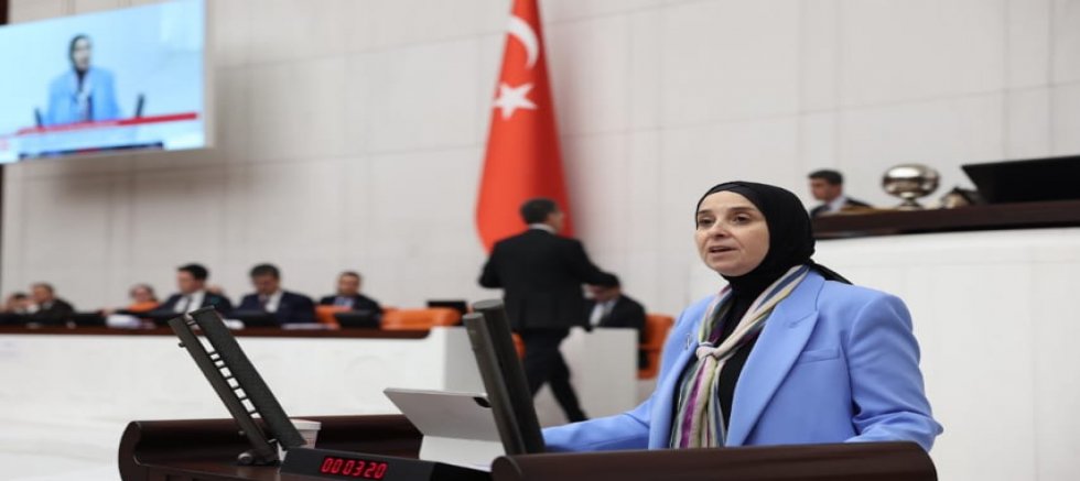DEVA Partili Elif Esen: “Kölelik sistemiyle çalıştırılan kasiyer ve çalışanlar için kanun düzenlemesi getirilmeli!”
