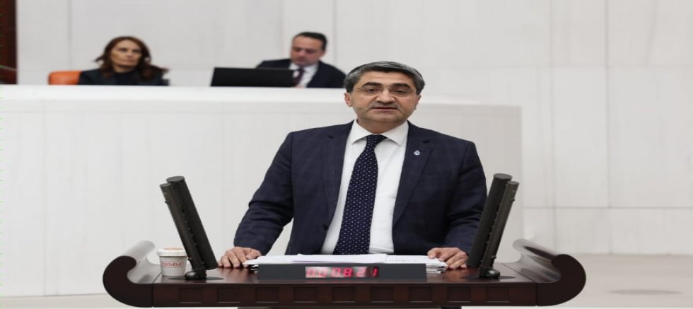 Ekmen'den Seçer'e tebrik
