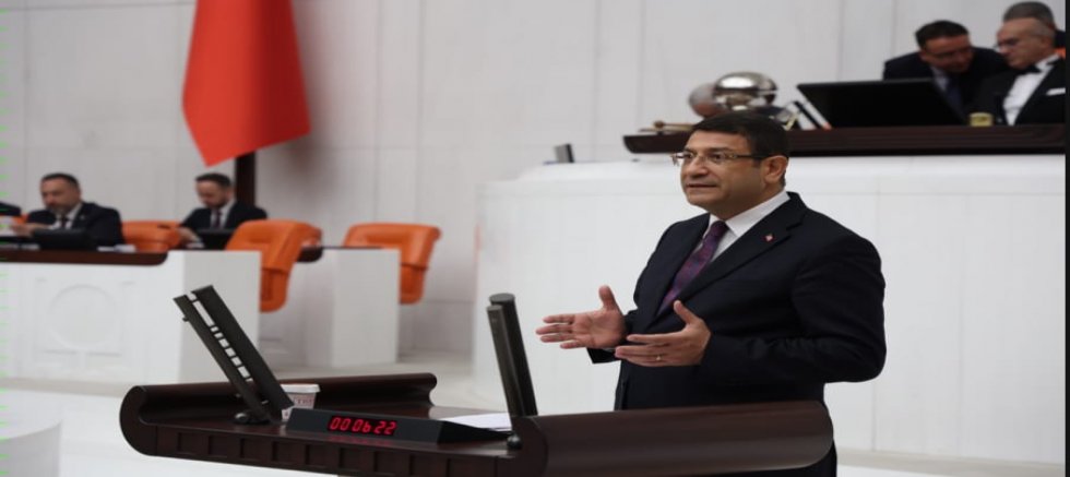 İdris Şahin: “Ayakkabıyla bile girilemeyen Salda Gölü'nü besleyen dağları dahi tehdit ediyorsunuz”