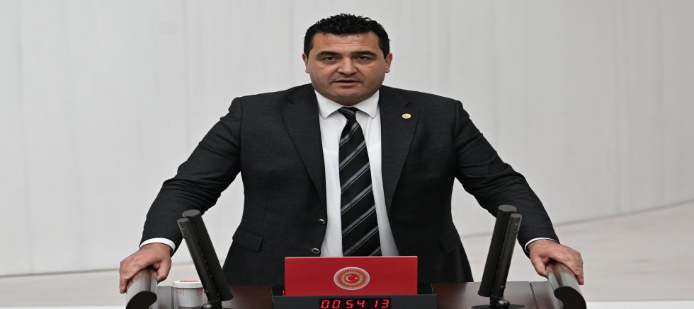 “YERLİ VE MİLLİYİZ’ DEYİP OYUN ÇEVİRİYORLAR"