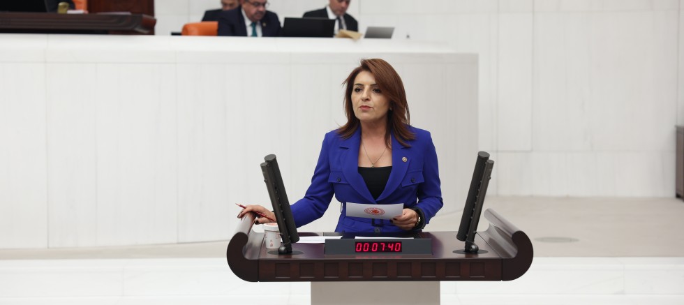 “SANDIKTA ALAMADIĞINIZI KANUNLA ALMAYA ÇALIŞIYORSUNUZ!”