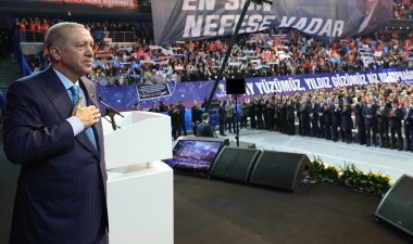 AKP 8. Olağan Kongresi: Teşkilatlardaki değişim parti yönetimi ve Kabine'ye de yansıyacak mı?