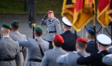 Alman generalden Rusya uyarısı: Açık bir tehdit görüyoruz