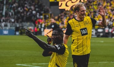 Borussia Dortmund, evinde farklı kazandı!