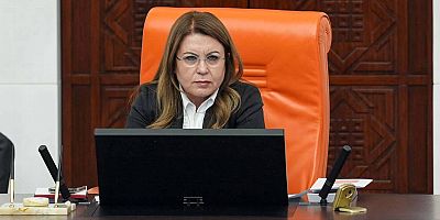 CHP’Lİ BİÇER KARACA’DAN ÇOCUK YOKSULLUĞU TEPKİSİ: “11 MİLYON ÇOCUK DERİN YOKSULLUK NEDENİYLE HAYAL KURAMAZKEN, BEŞLİ ÇETEYE 700 MİLYAR TL AKTARILACAK”