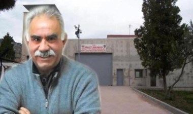 Çok konuşulacak kulis... Üst düzey devlet görevlisi Öcalan'la görüştü: Ne açıklaması istendi?