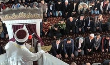 Cuma hutbesinde 'din istismarcıları' uyarısı