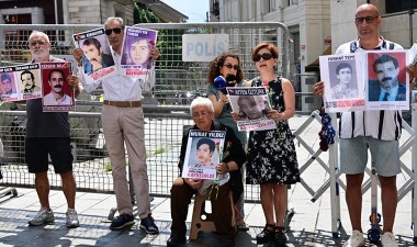 Cumartesi Anneleri, 1009. haftada Ayten Öztürk için adalet istedi: '3 günlük işkenceden sonra infaz edildi' - Son Dakika Türkiye Haberleri | Cumhuriyet