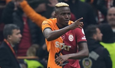 Devre arasında ayrılacağı iddia ediliyordu: Victor Osimhen'den transfer yanıtı! - Son Dakika Spor Haberleri | Cumhuriyet