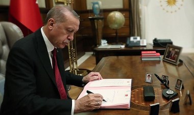Erdoğan imzaladı: Görevden alma ve atama kararları Resmi Gazete'de yayımlandı