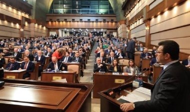 İBB Meclisi'nde AKP’li üyeler bütçe oturumunu terk etti - Son Dakika Siyaset Haberleri | Cumhuriyet