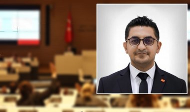 Kepez Belediye Meclis üyesi Emre Atmaca, 'Cumhurbaşkanı’na hakaret' suçlamasıyla tutuklandı