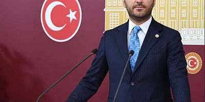 Konuya dair kanun teklifi veren DEVA Partili Avşar; “Belediye ve il özel idare şirket personeli ‘sürekli işçi’ statüsüne alınmalıdır.” 