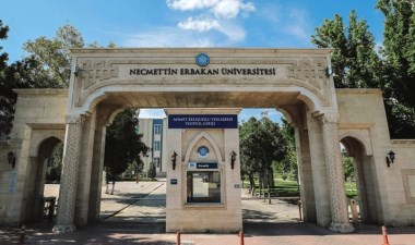 Necmettin Erbakan Üniversitesi’nde mülakat skandalı: Soru bile sormadılar - Son Dakika Siyaset Haberleri | Cumhuriyet