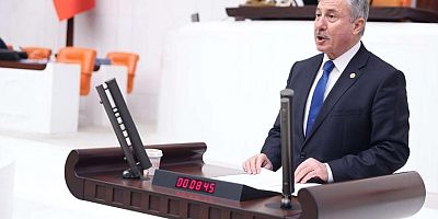 SELÇUK ÖZDAĞ’DAN TBMM’DE RESTORASYON TEPKİSİ: “TARİHİMİZE PASLI HANÇER SAPLIYORLAR”