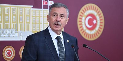 Selçuk Özdağ: “Ülkemiz uzunca bir süredir hukuka ve adalete susamış insanların yaşadığı bir çöle döndürüldü”