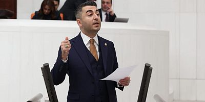 Üniversitelerde kişiye özel açılan kadrolara ve usulsüzlüklere dikkat çeken CHP Tekirdağ Milletvekili Cem Avşar; “Ha sahte diplomayla işe sok ha torpille kadroya al, hiçbir farkı yok!”